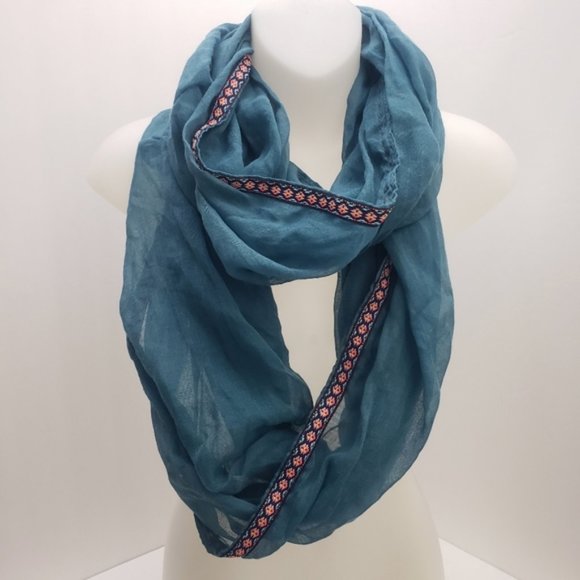 NEW Do Everything in Love Infinity Scarf, Boho - Picture 1 of 3